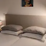 Downtown Rua Flores Appartement