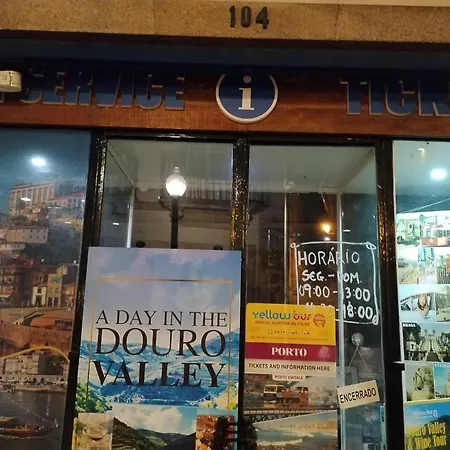 Downtown Rua Flores Porto
